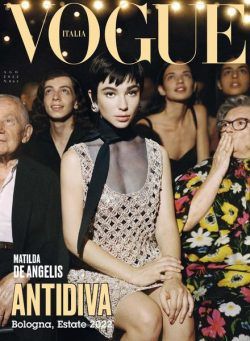 Vogue Italia – Agosto 2022