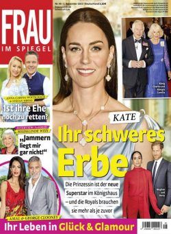 Frau im Spiegel – 02 November 2022