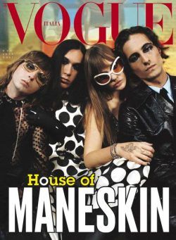 Vogue Italia – Dicembre 2022